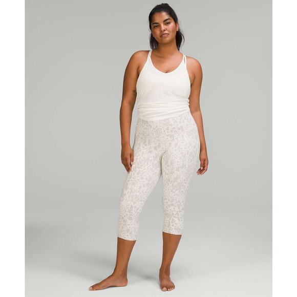 LULULEMON Align High-Rise Crop 21" Size 4 Cheetah Camo Antique White Multi - Picture 2 of 8